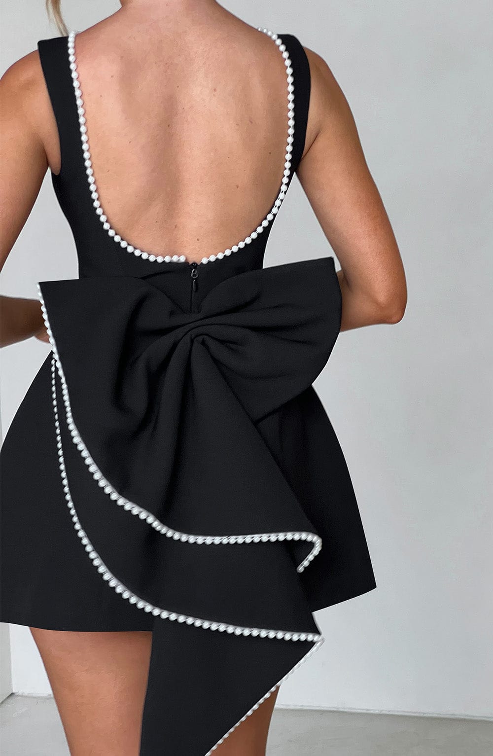 Madeleine | Damen Elegantes Mini Hochzeitsgast Kleid mit Schleife