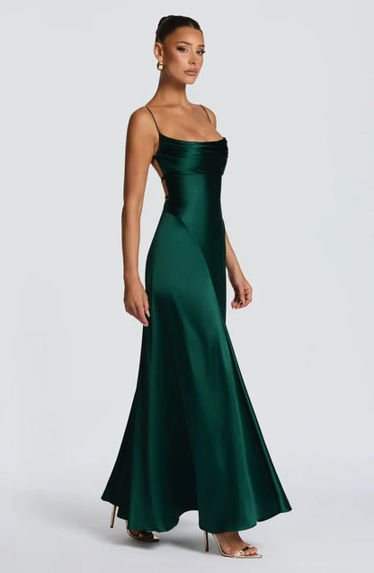 Emilia | Damen Glänzendes Rückenfreies Abendkleid