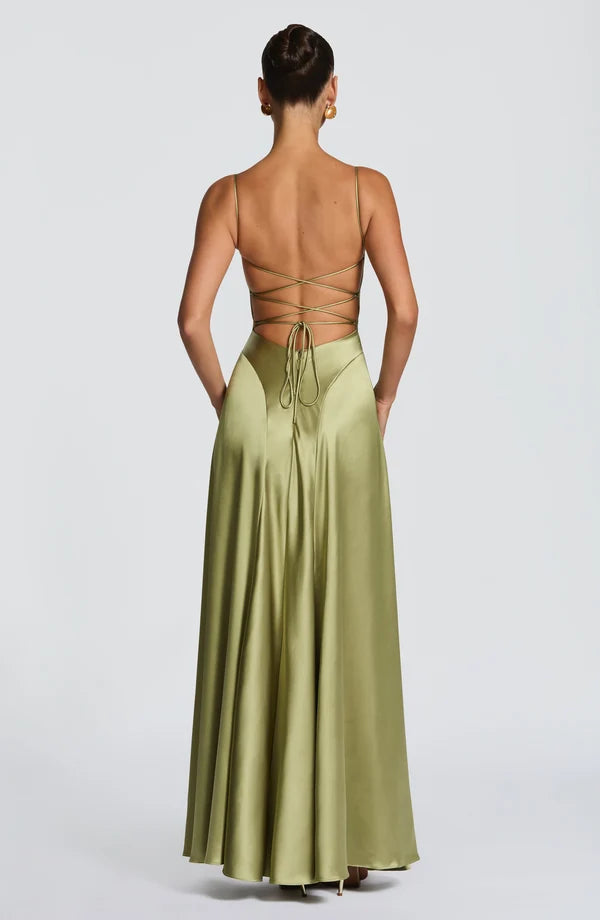 Emilia | Damen Glänzendes Rückenfreies Abendkleid