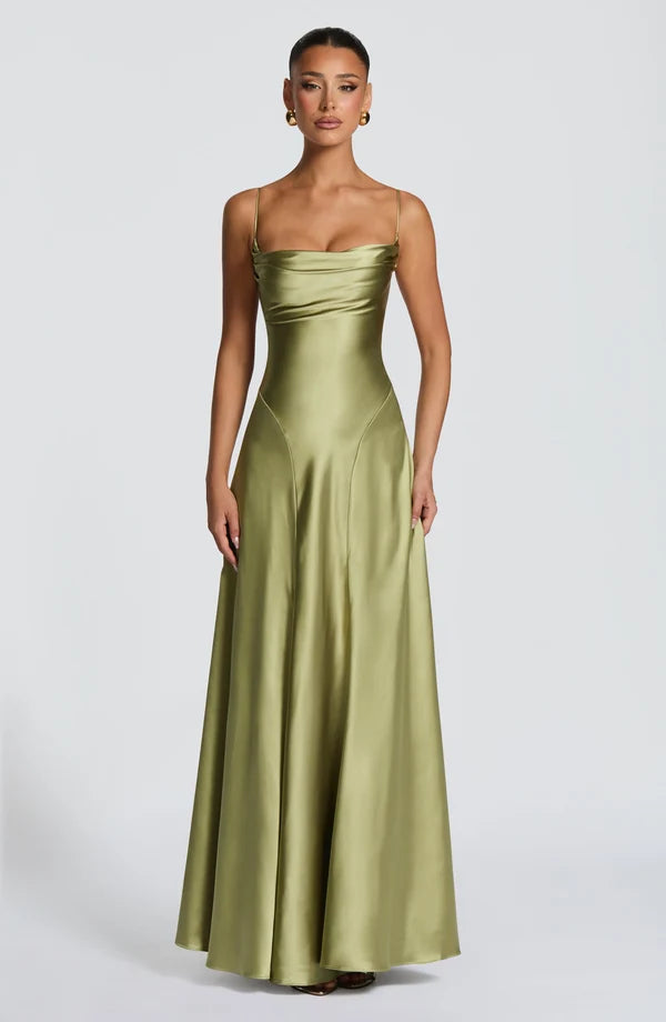 Emilia | Damen Glänzendes Rückenfreies Abendkleid