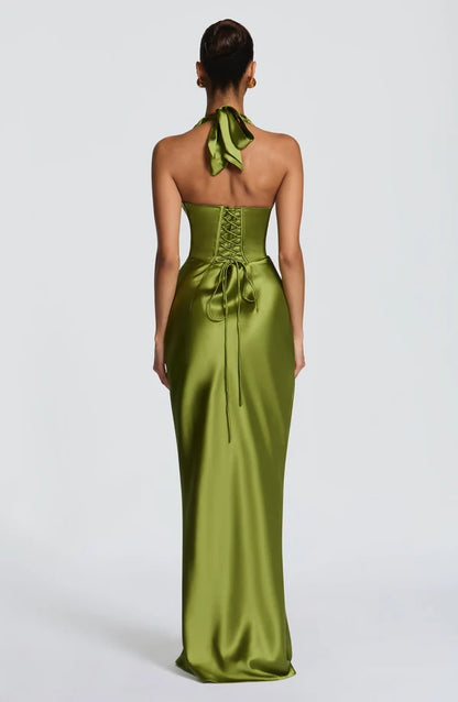 Theresa | Damen Tailliertes Rückenfreies Abendkleid mit Neckholder