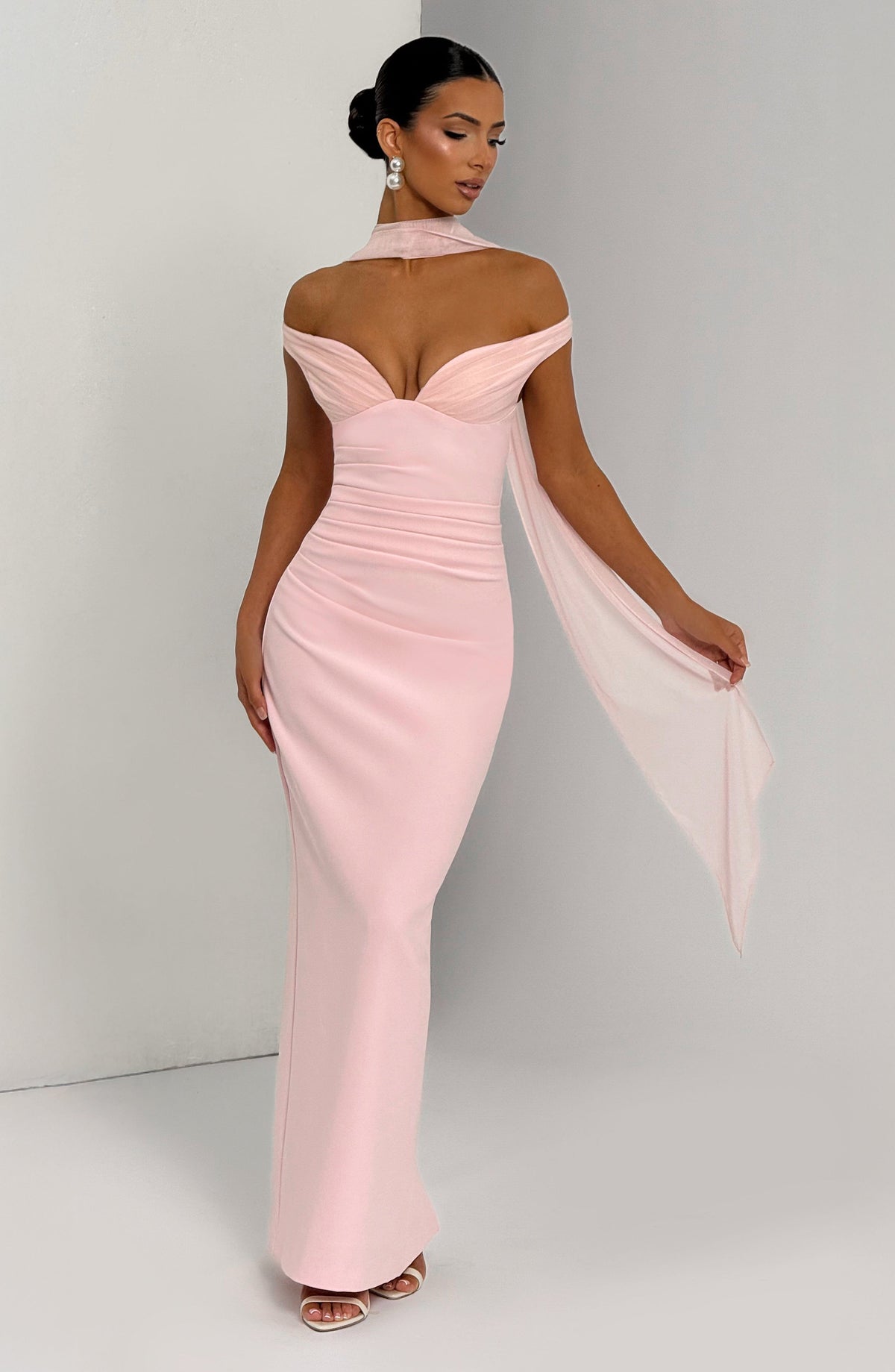 Emma | Damen Figurbetontes Schulterfreies Abendkleid