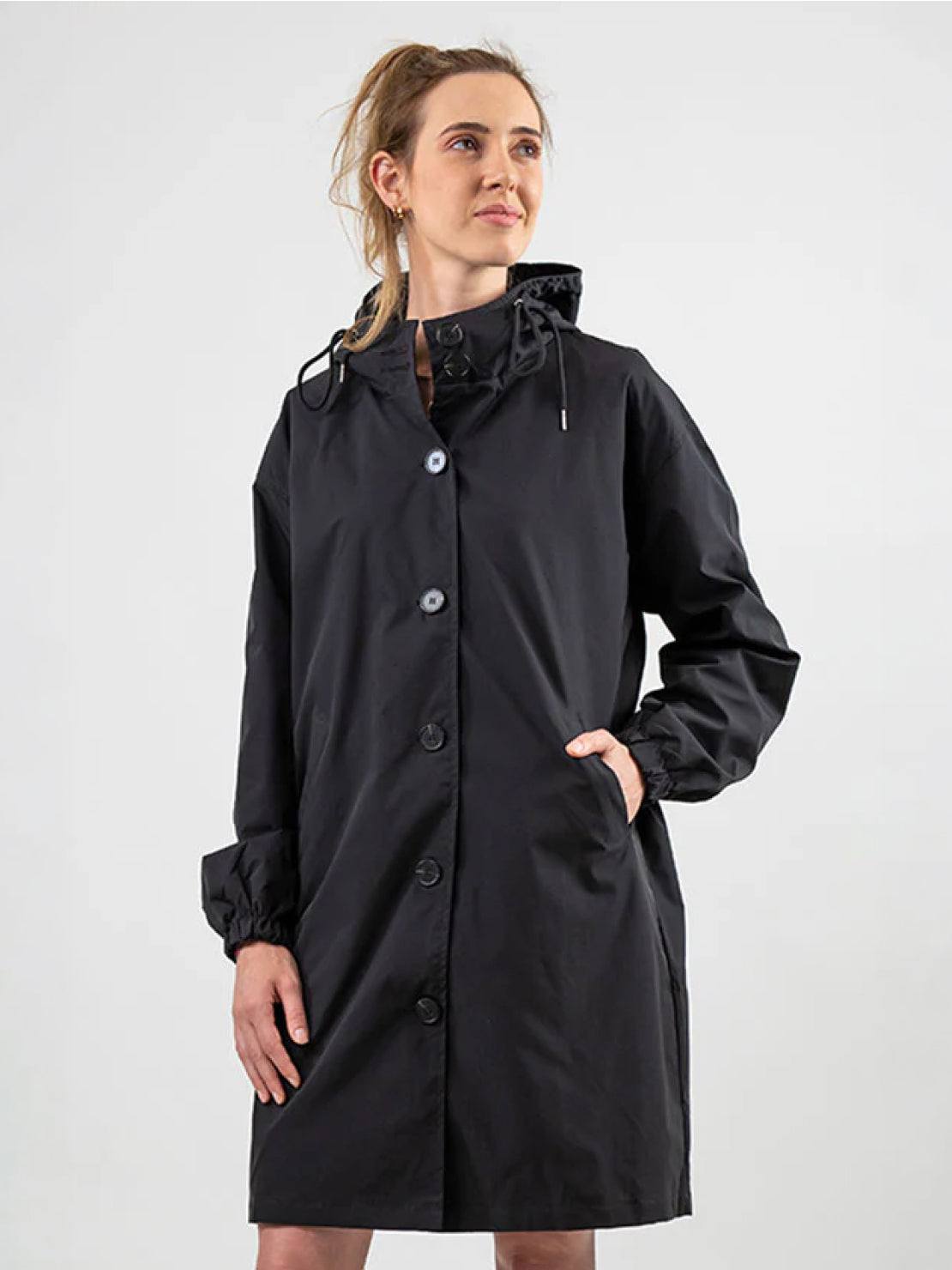 Franziska | Damen Funktionale Knopf-Regenjacke mit Kapuze