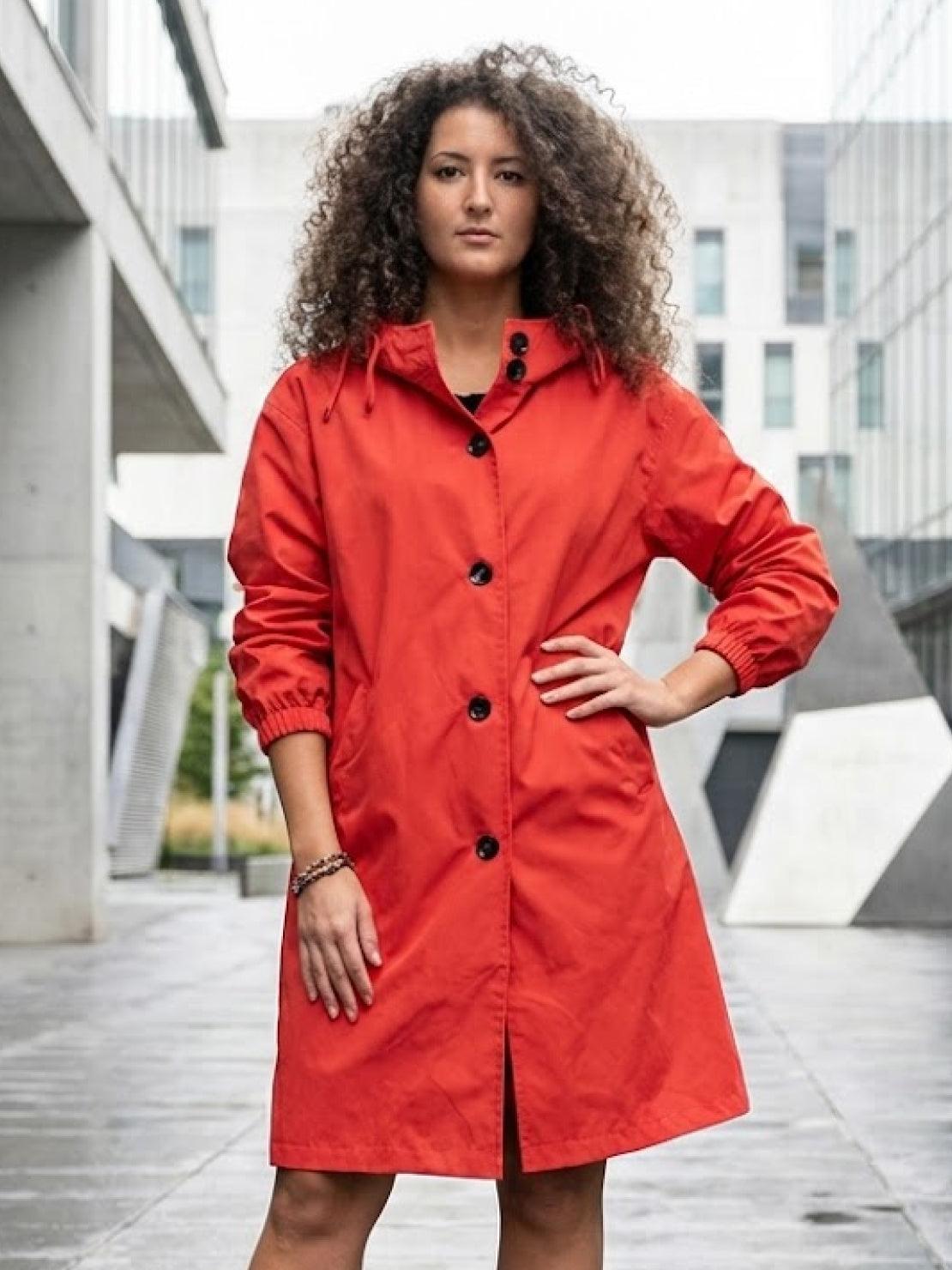 Franziska | Damen Funktionale Knopf-Regenjacke mit Kapuze