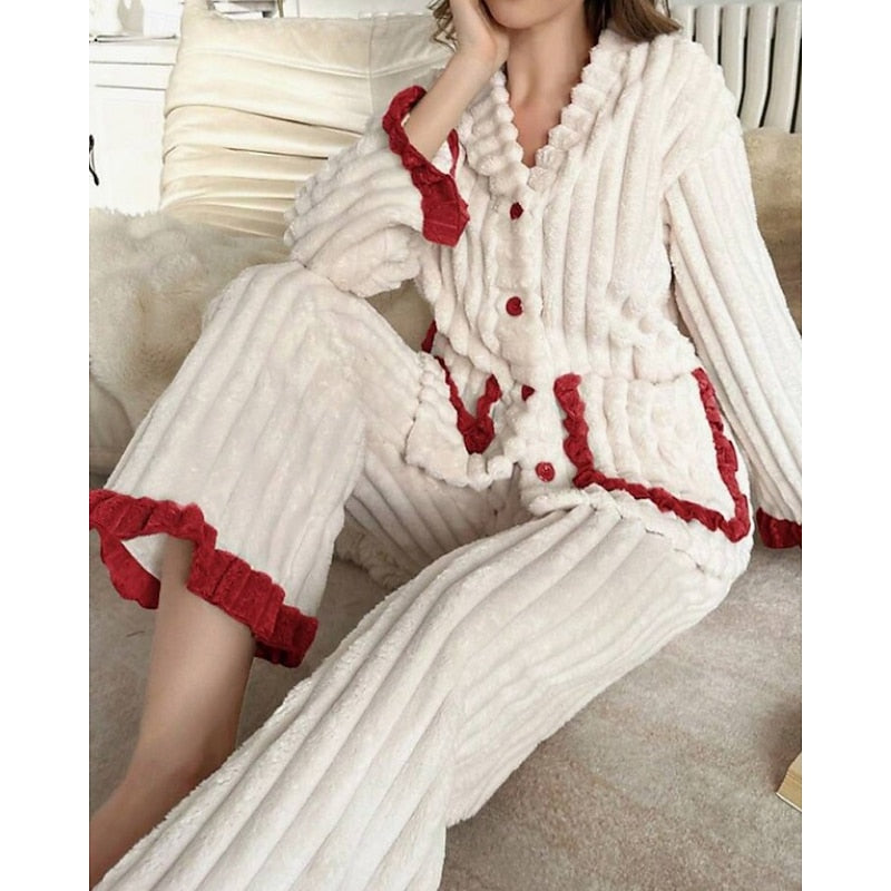 Karin | Damen Kuscheliges Zweiteiliges Schlafanzug-Set mit Rüschen