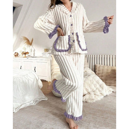 Karin | Damen Kuscheliges Zweiteiliges Schlafanzug-Set mit Rüschen