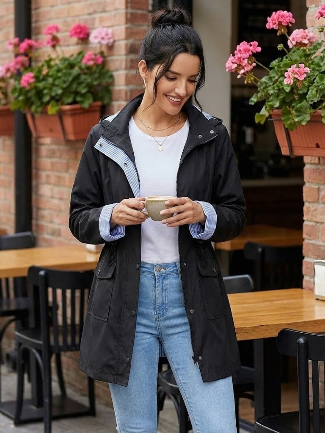 Karin | Damen Wasserabweisende Kapuzenjacke mit Knöpfen