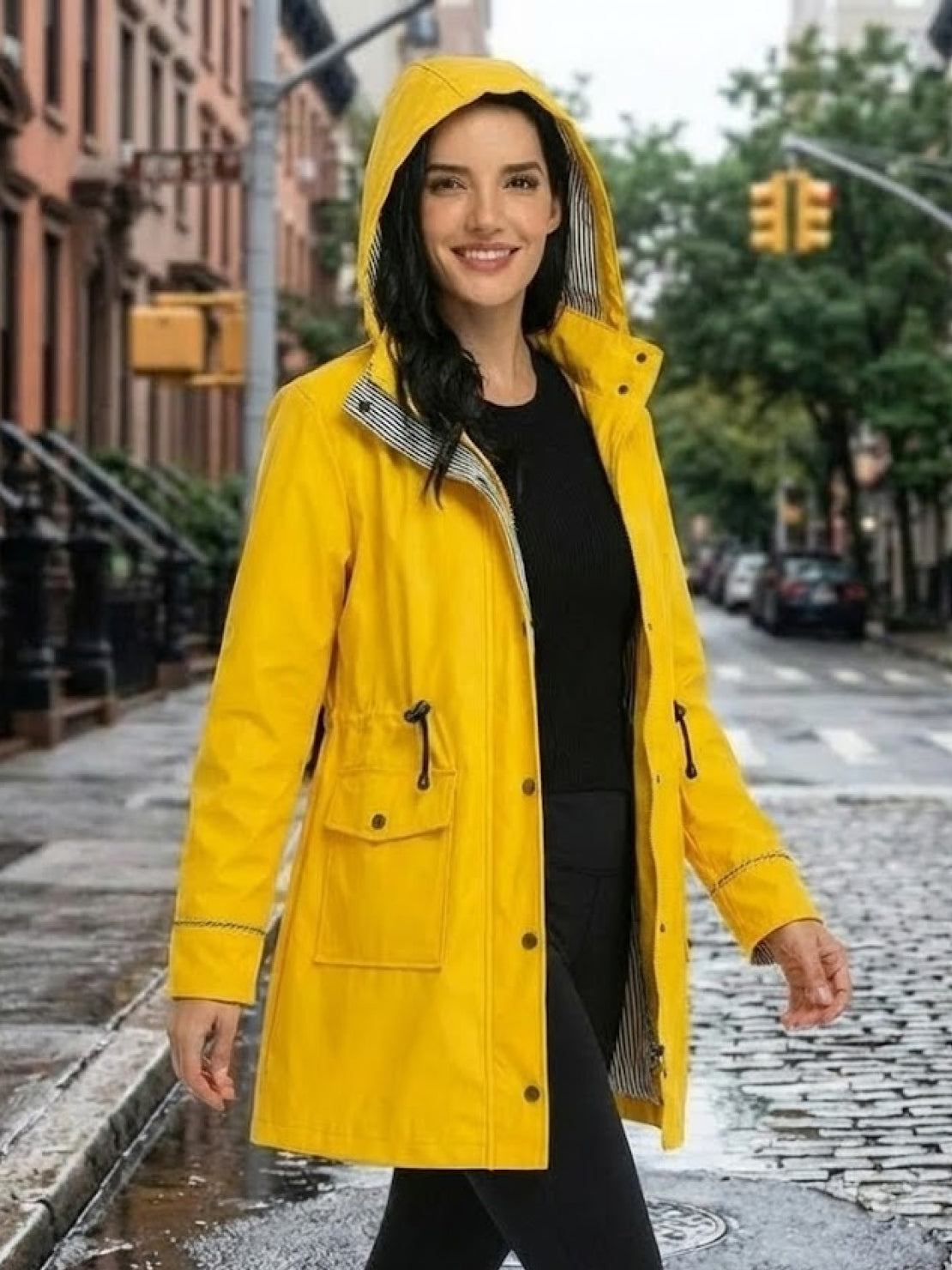Karin | Damen Wasserabweisende Kapuzenjacke mit Knöpfen