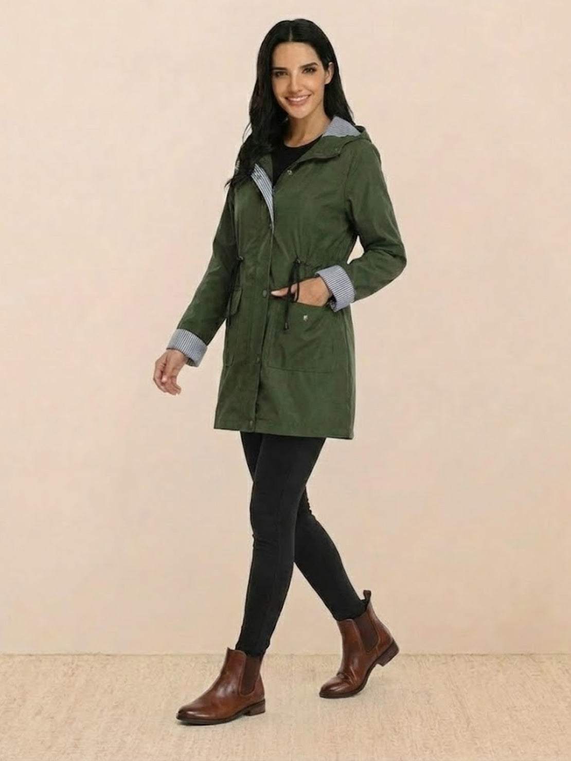 Karin | Damen Wasserabweisende Kapuzenjacke mit Knöpfen