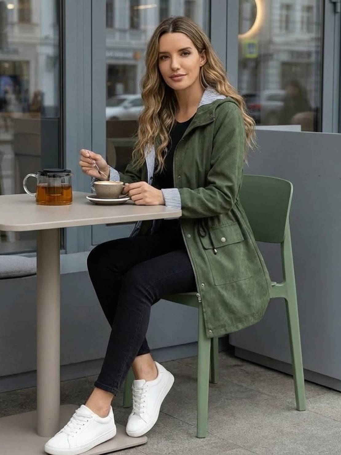 Karin | Damen Wasserabweisende Kapuzenjacke mit Knöpfen