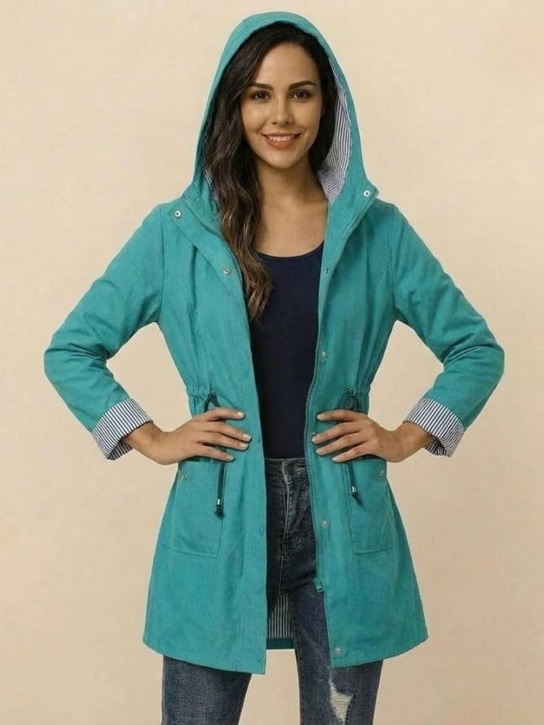 Karin | Damen Wasserabweisende Kapuzenjacke mit Knöpfen