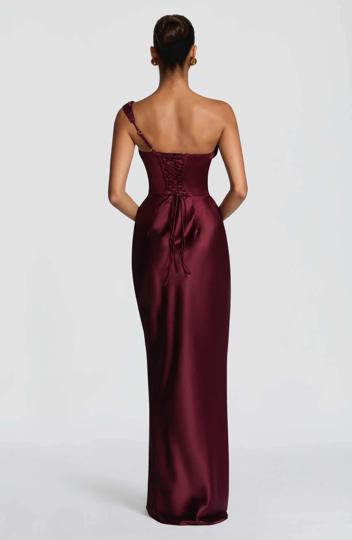 Leni | Damen Figurbetontes One-Shoulder Satin Abendkleid