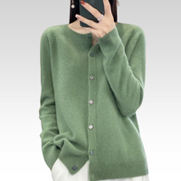 Verena | Damen Klassische Feingestrickte Strickjacke mit Rundhalsausschnitt